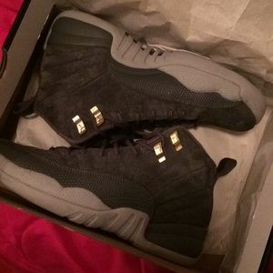 Air Jordan 12 Retro wolf grey